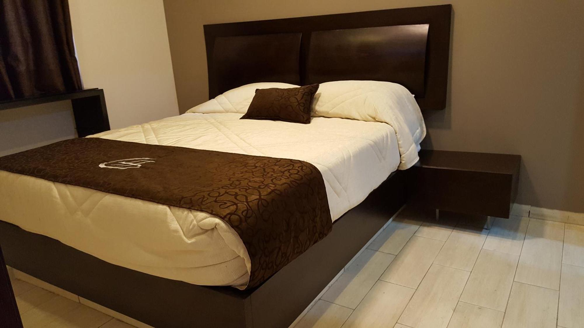 Hotel Galarza Кочабамба Екстериор снимка