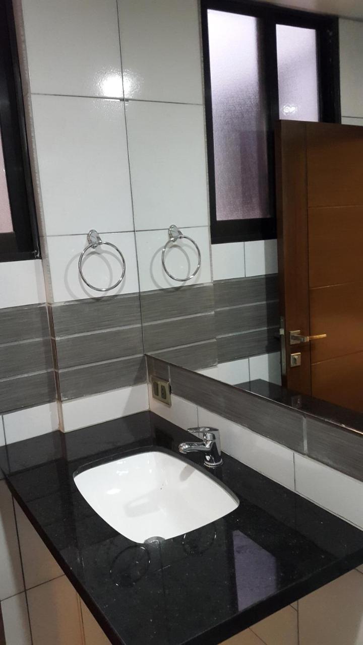 Hotel Galarza Кочабамба Екстериор снимка